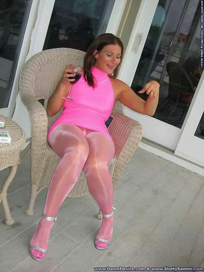 Pink tights porn