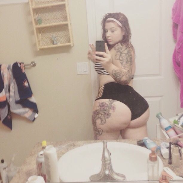 Non nude girls with nice ass