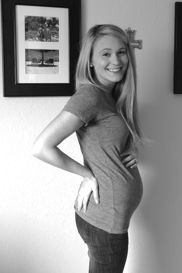 White girl pregnant