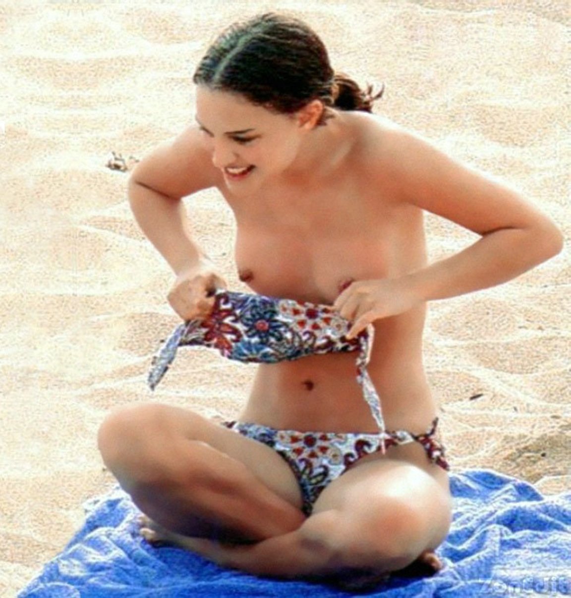 topless Natalie portman