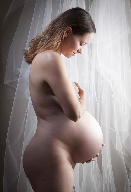 Pregnant Women Nude Pic