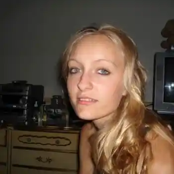 Niki blond porn star