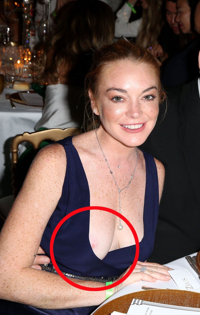 Lindsay lohan naked boobs