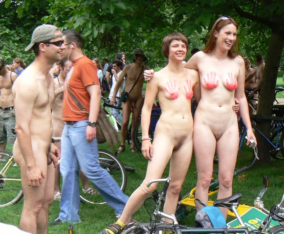 Cfnm naked bike ride