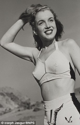 Vintage marilyn monroe nude fakes