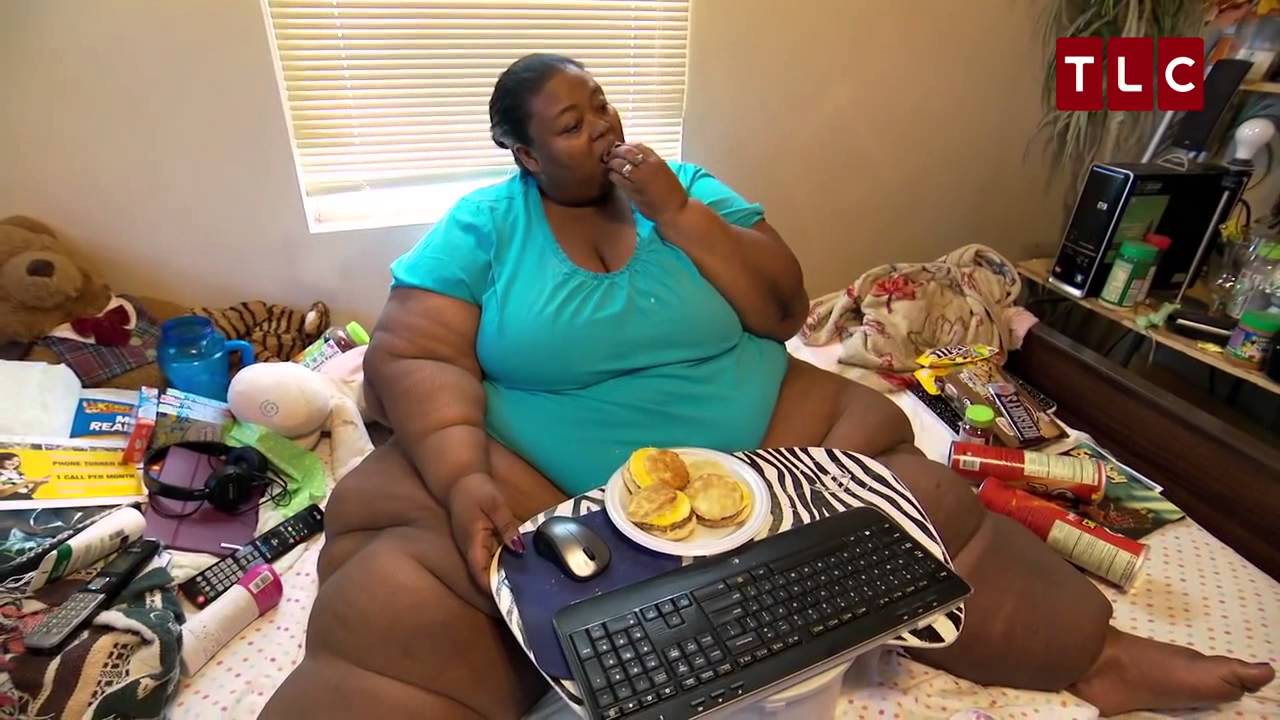 Busty fat girls eating food