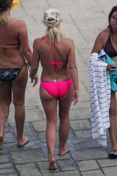 Britney spears bikini ass